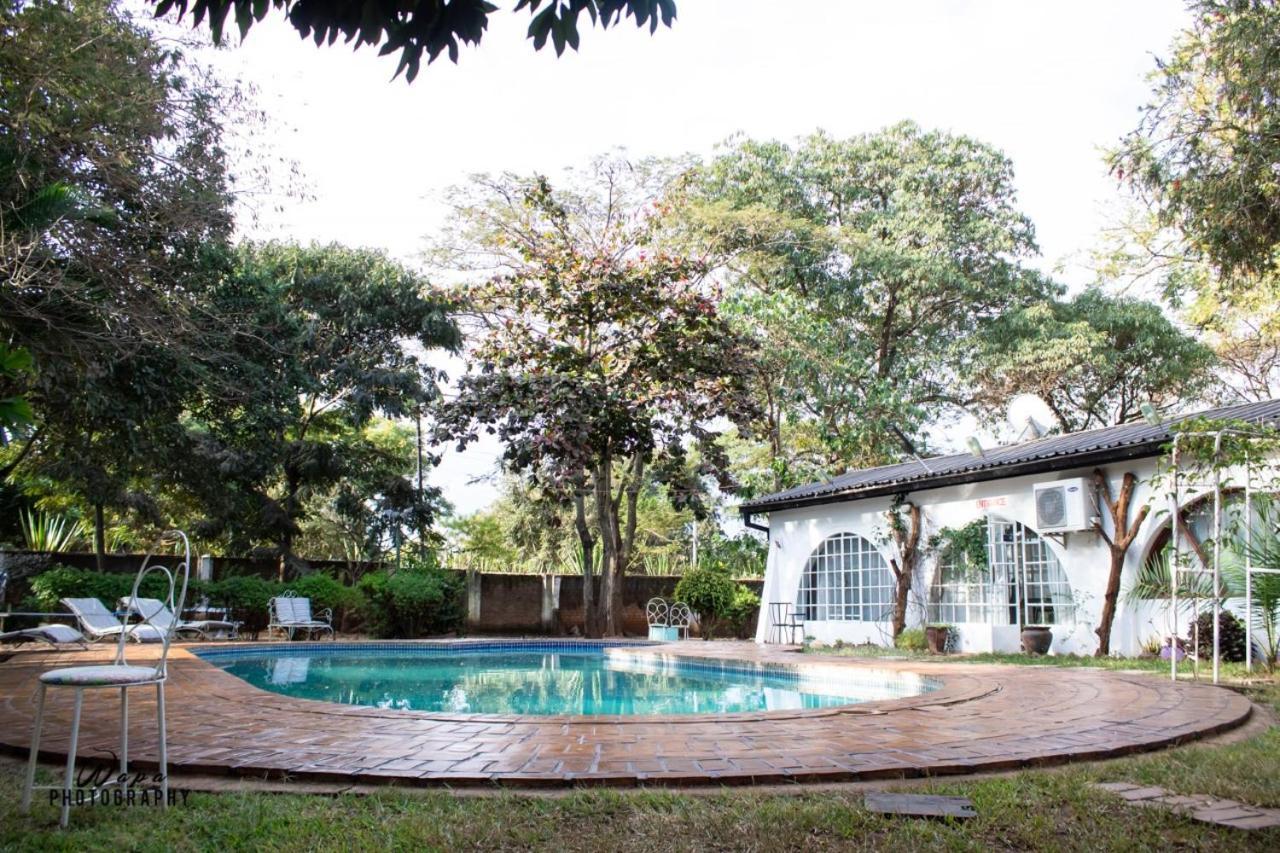 The Ad Lib Executive Lodge Λιλόνγκουε Εξωτερικό φωτογραφία
